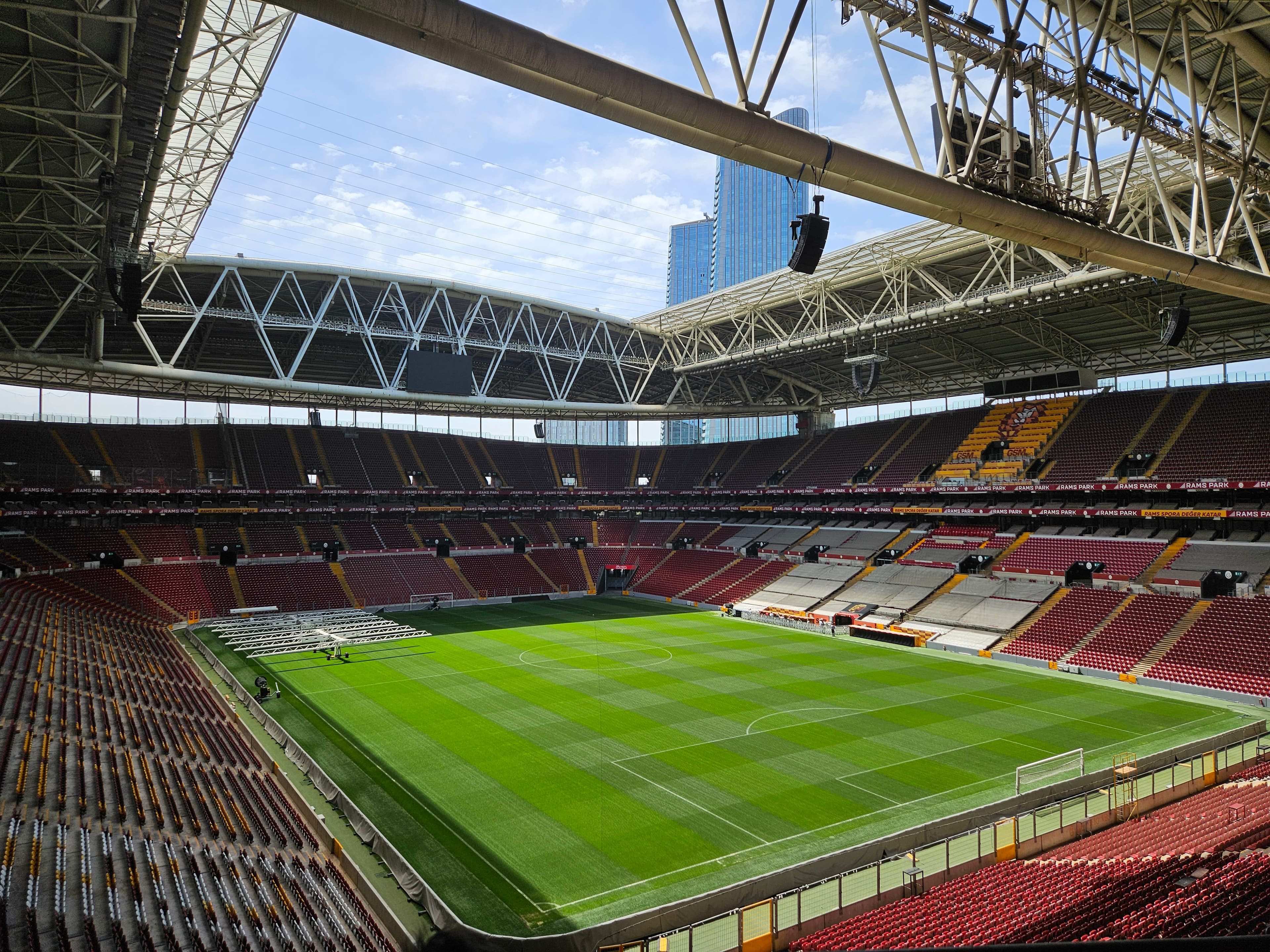 Galatasaray vs Aston Villa — UEFA Champions League 2026/27