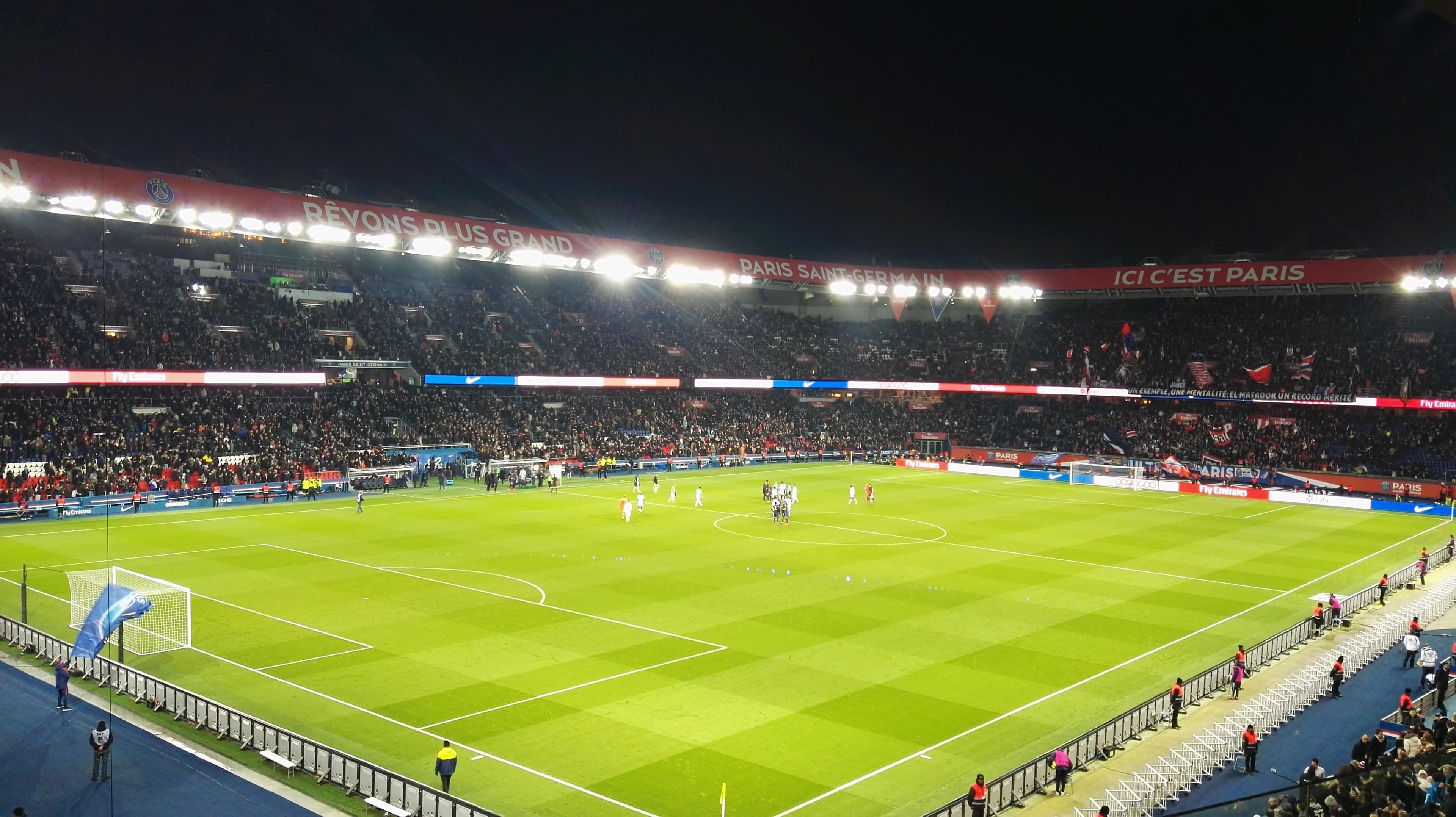 Paris Saint-Germain vs Barcelona — UEFA Champions League 2026/27